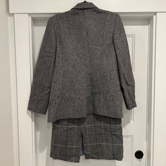 The Edinsburgh Woollen Mill Pure New Wool Gray Blazer Jacket & Skirt Set Size 10 - Picture 5 of 8